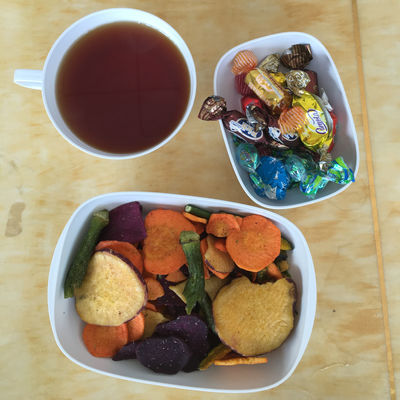 Harga yang bagus Makanan Sehat Renyah Buah dan Sayur Kering Cemilan Campur Keripik Ubi Goreng on line