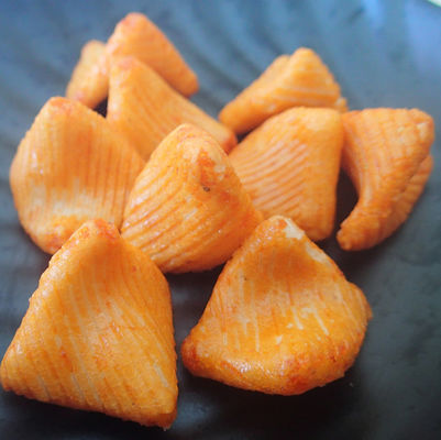 Harga yang bagus Kerupuk Nasi Goreng Manis Asin Campuran Kerupuk Nasi Jepang Semi Lembut on line