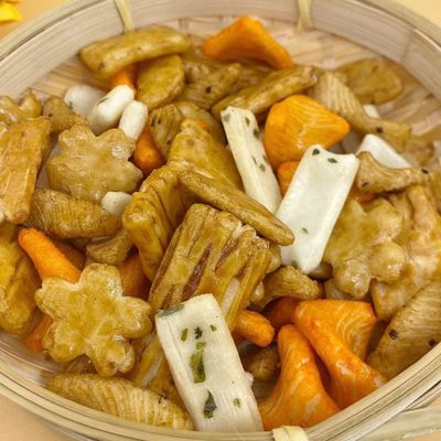 Berbagai Bentuk Kerupuk Beras Rumput Laut Jepang Mix Kerupuk Nasi